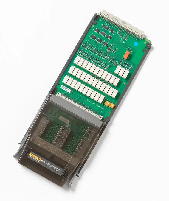 Модуль высокой мощности с релейной платой Fluke 1586-2586-KIT для прецизионного температурного сканера Fluke 1586A-Super-DAQ